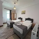 Bella 塞尔丘克