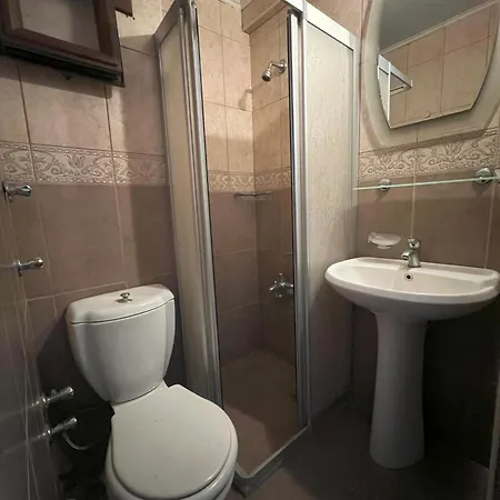 ホテル Bella セルチュク