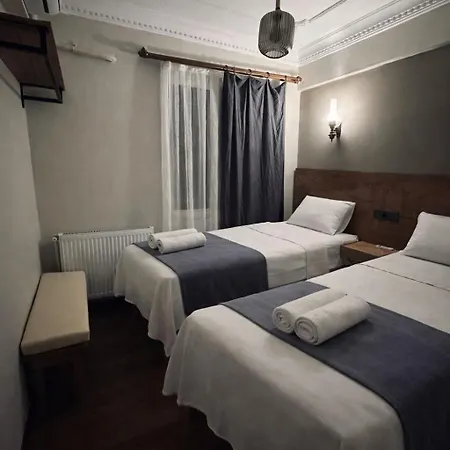 Bella Hotel 2*