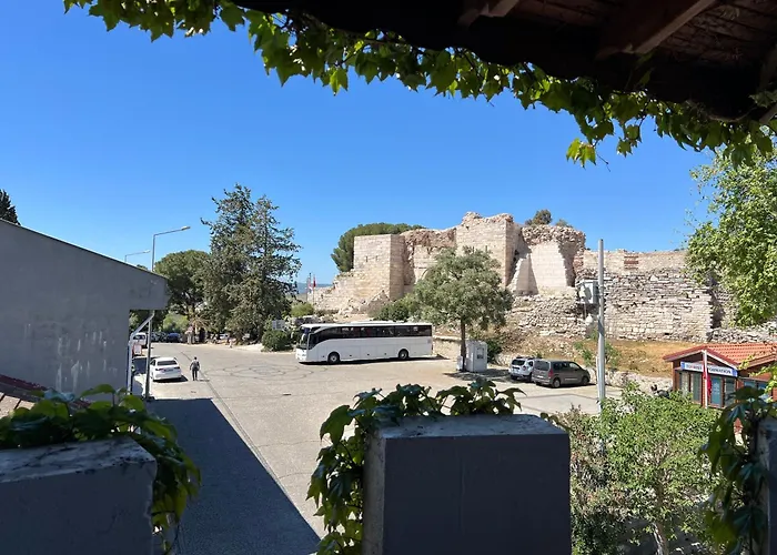 Bella Σελτσούκ